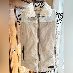 G H Bass Puffer 2-Tone Tan Vest with Faux Fur Sherpa Collar Women's Petite PL